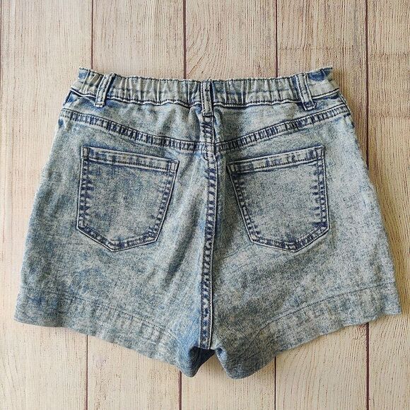 6ixty 8ight acid wash high waisted 3" denim shorts - Picture 2 of 8
